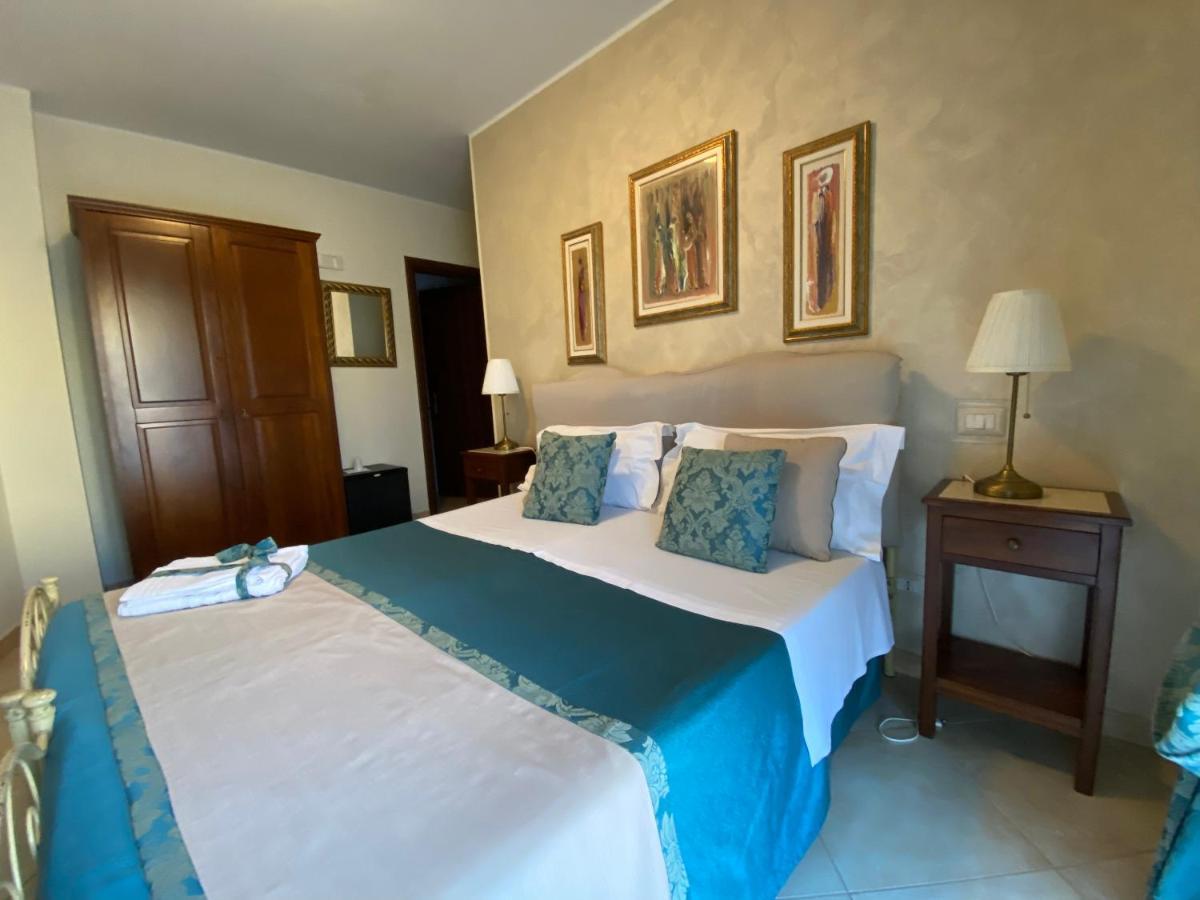 B&B Mareagro ซานตาเทเรซา ดี รีวา ภายนอก รูปภาพ