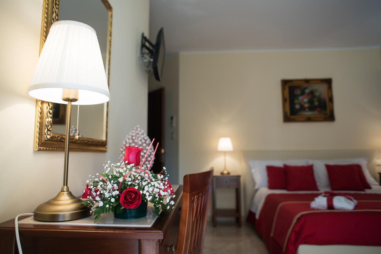 B&B Mareagro ซานตาเทเรซา ดี รีวา ภายนอก รูปภาพ
